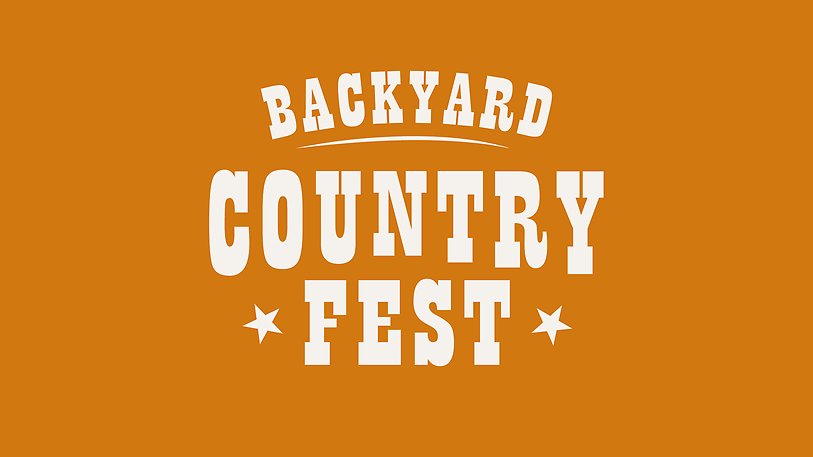 Orange bakgrund med vit text där det står Backyard country fest.